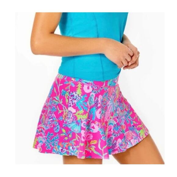 Lilly Pulitzer Luxletic Corrine Skort in Shell Me Something Good - Picture 2 of 10